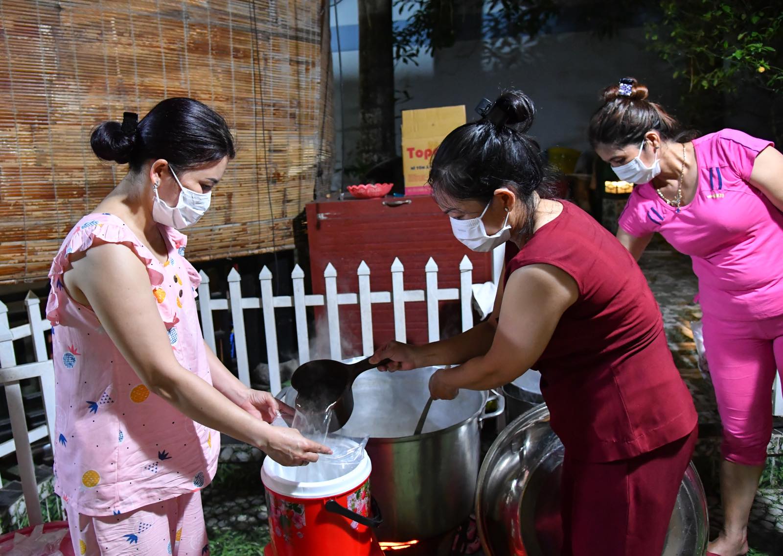 Chung sức chống dịch nơi biên giới Tây Nam